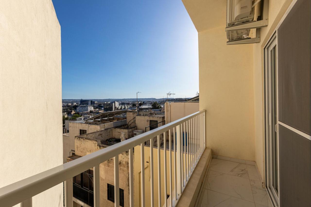 H2 -Modern And Spacious 3 Bedroom Apartment San Ġwann Exterior foto